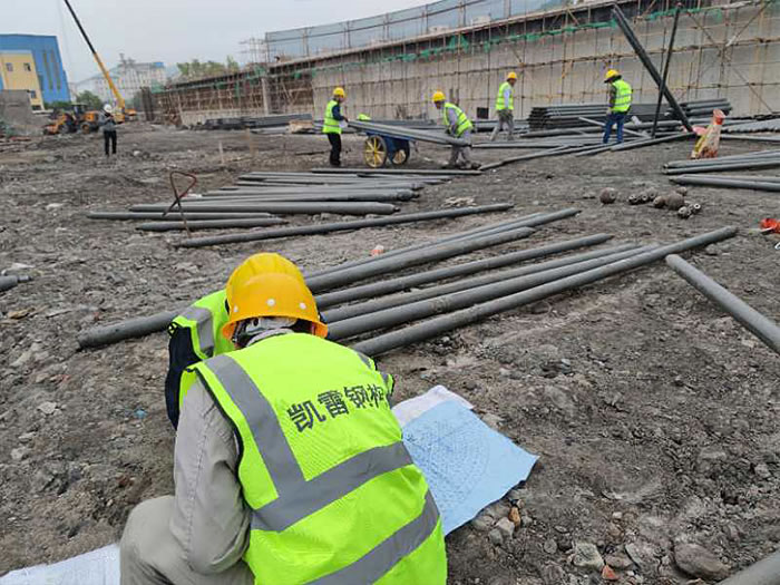 云南螺栓球网架结构